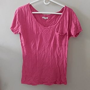 American Eagle pink tshirt front pocket medium